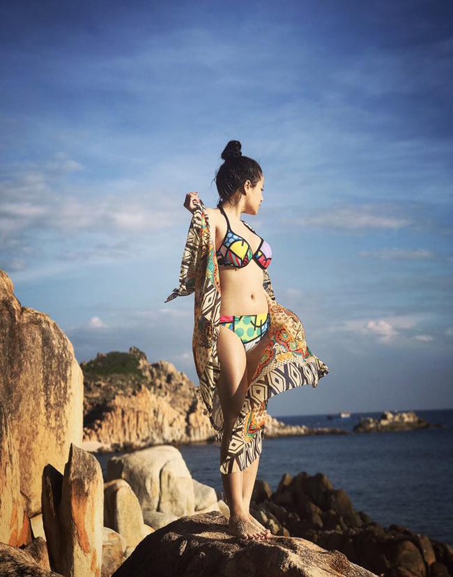 Hé lộ bạn gái siêu xinh của thủ môn Văn Lâm